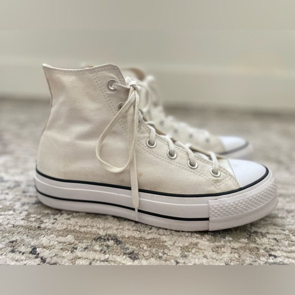 Converse Chuck Taylor All Star Lift High Top White Size 9 Womens Canvas - Picture 3 of 11